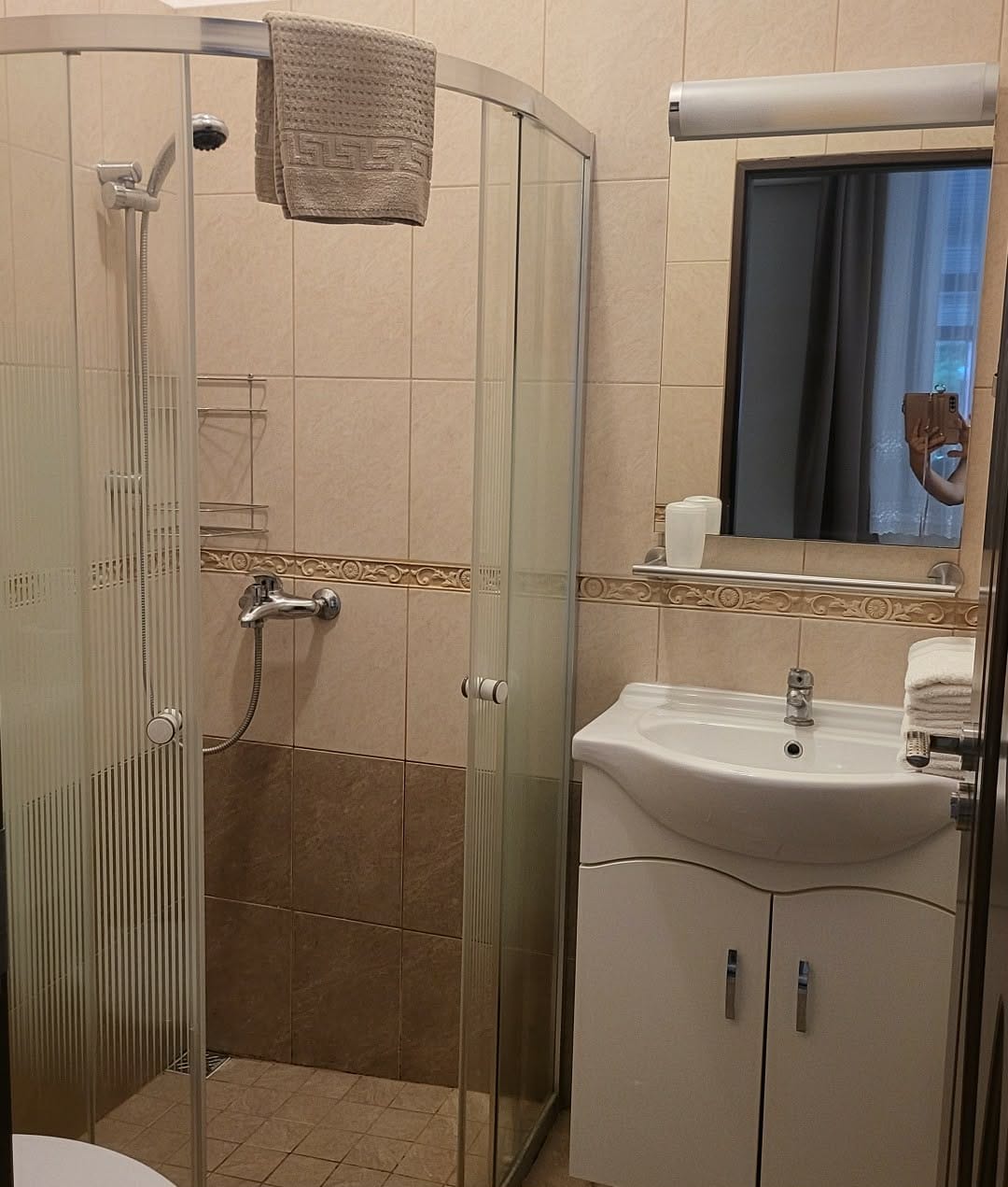 Badezimmer des Vier-Personen-Apartments